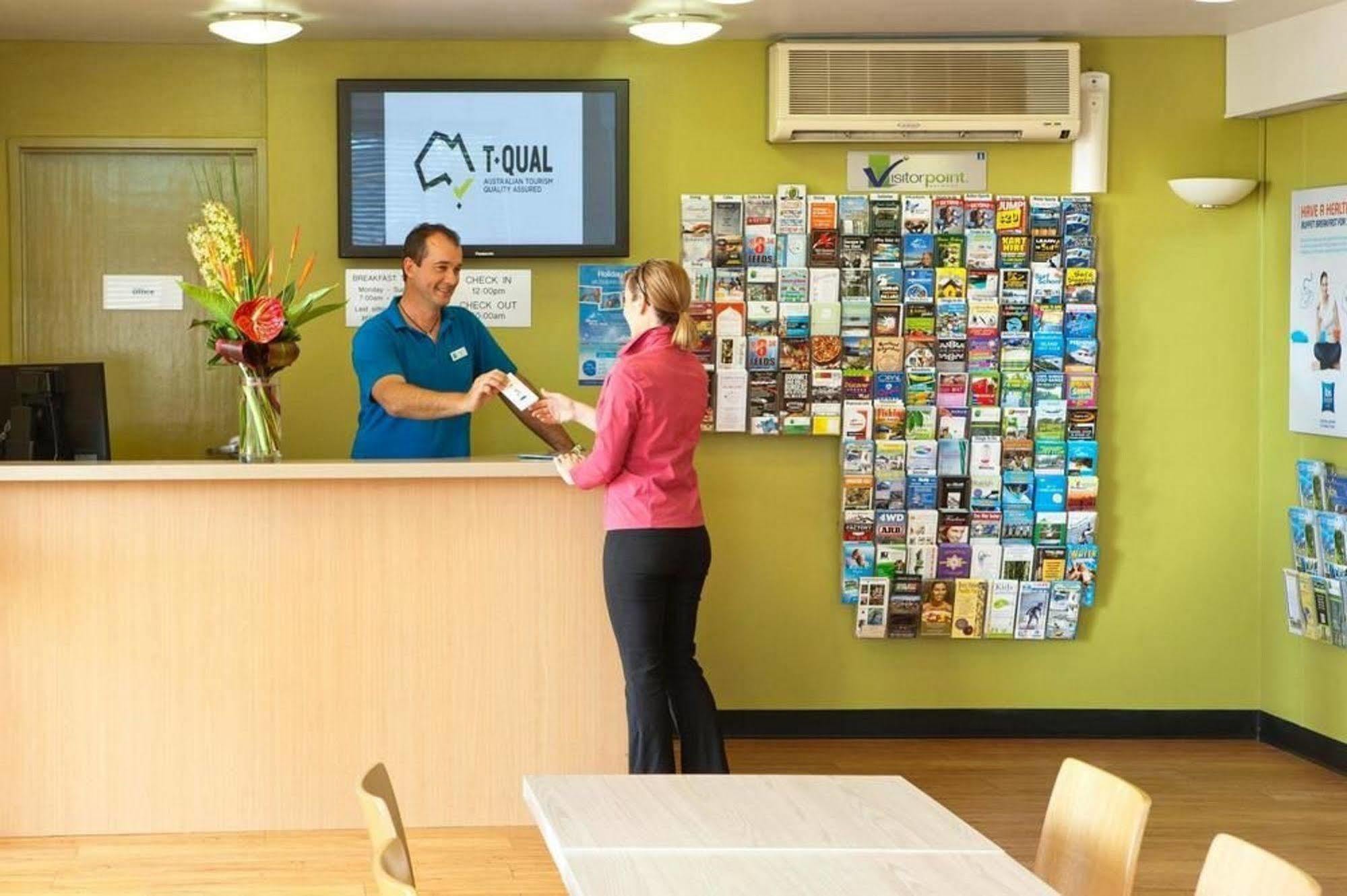 Ibis Budget Coffs Harbour Bagian luar foto